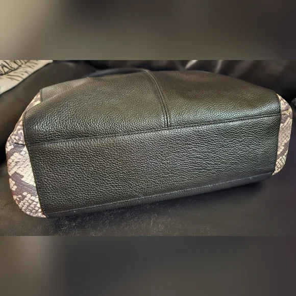 Coach F57507 Christie Carryall Shoulder Bag Python Snake Exotic Black Purse EUC - Picture 5 of 15